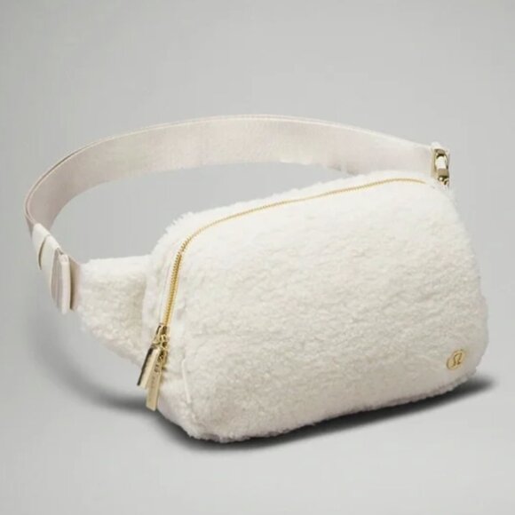 Lululemon Everywhere Belt Bag Large 2l Fleece - Picture 2 of 3